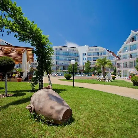 Sun Village Paradise شقة
